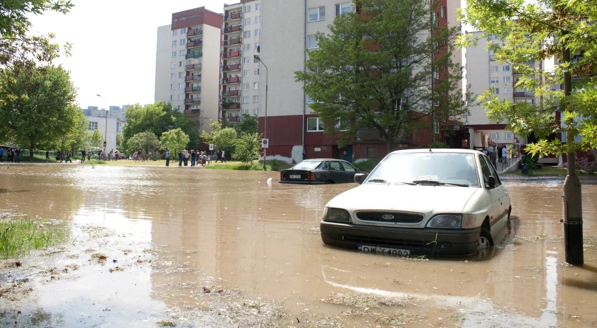 Zmiany klimatyczne powodują gigantyczne straty. Podliczono kwoty z ostatnich 40 lat. Chodzi o miliardy złotych