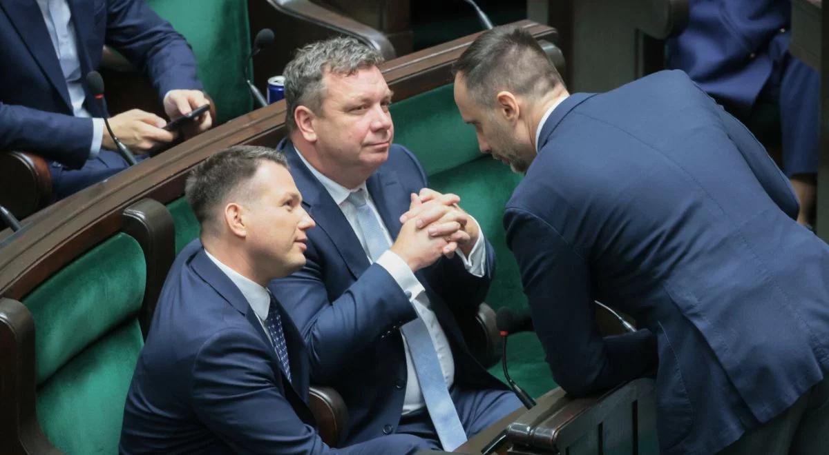 Najnowszy sondaż wyborczy. Prawica krok od większości konstytucyjnej