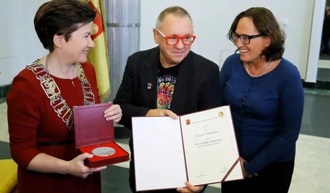 Jerzy Owsiak odebrał tytuł Honorowego Obywatela Warszawy