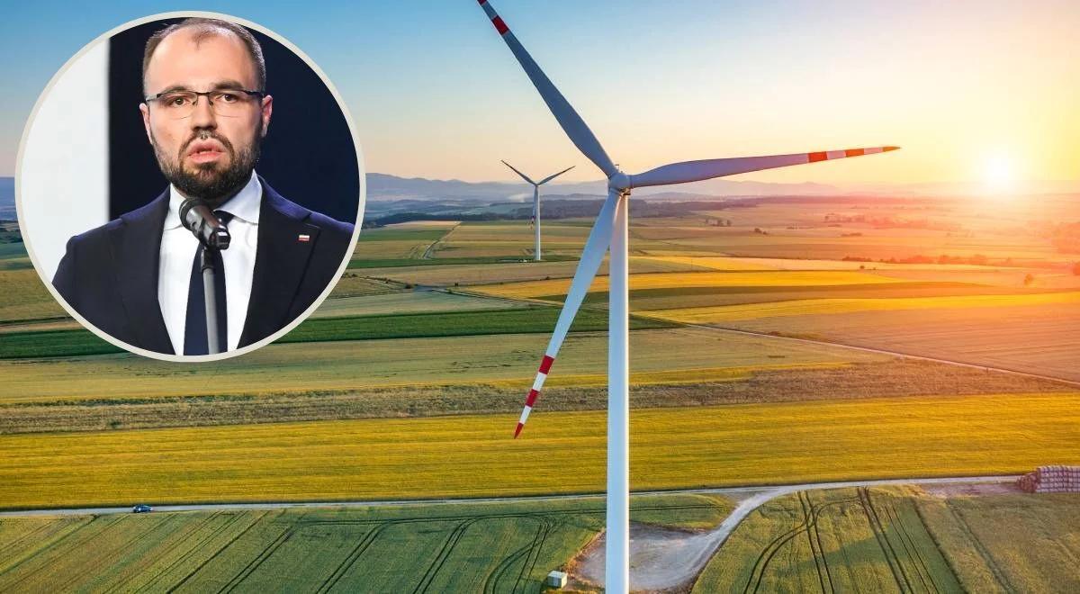 Komisja śledcza ws. afery wiatrakowej? Szczucki: pod hasłem zamrożenia cen energii próbowano oszukać Polaków