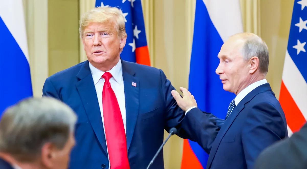 "Usłużny lokaj Putina". Biden reaguje na słowa Trumpa o NATO
