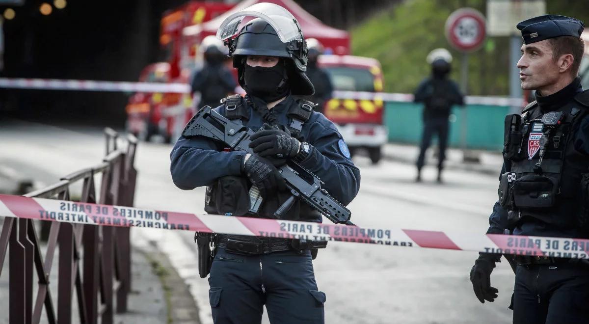 Atak nożownika pod Paryżem. Ofiarą jest Francuz o polskich korzeniach