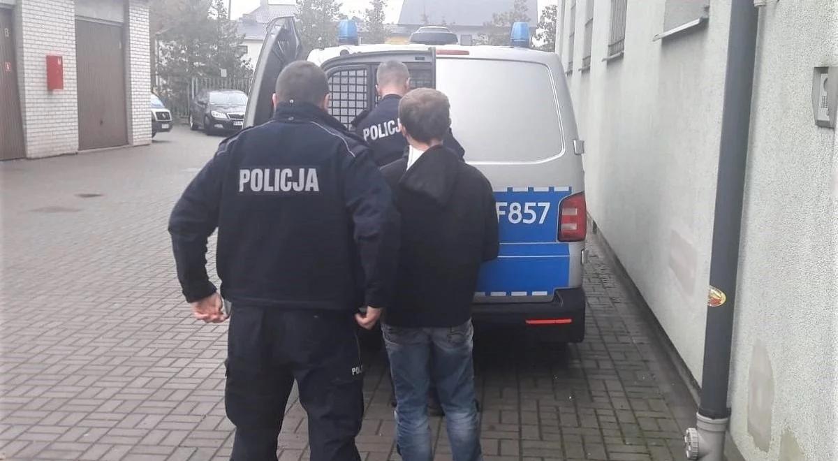 Łódzkie: zwłoki bezdomnego znalezione w polu. Domniemani zabójcy z zarzutami