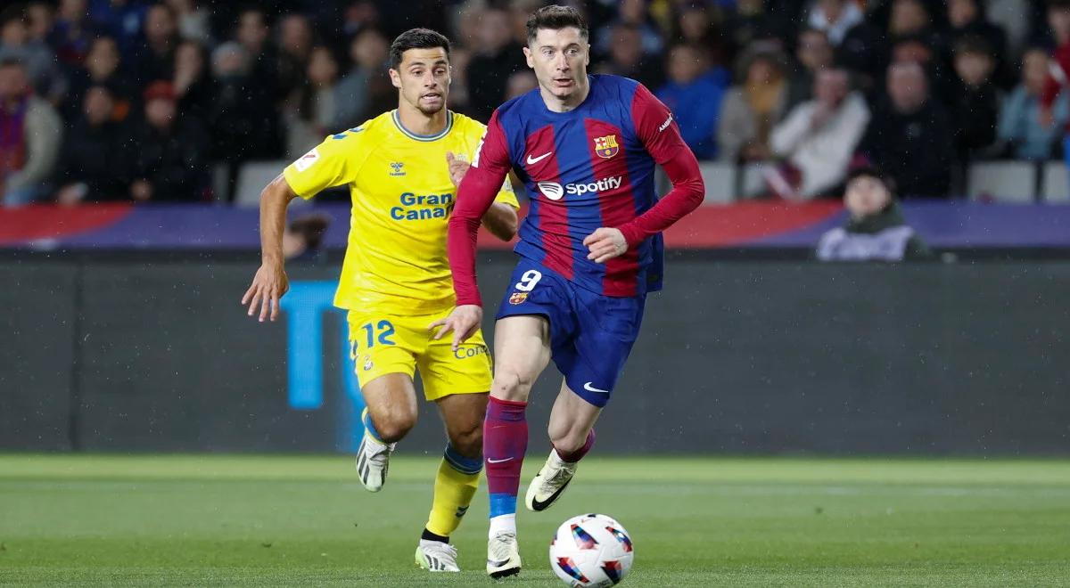 La Liga. Barcelona - Las Palmas. Robert Lewandowski bez gola, ale z kartką. Nieuznane trafienie Polaka 