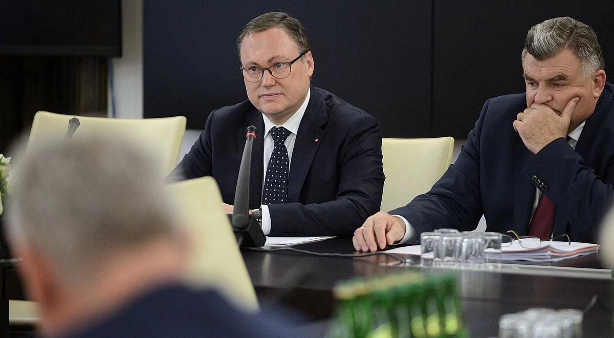 Komisja senacka rekomenduje Senatowi przyjęcie ustawy o KNF