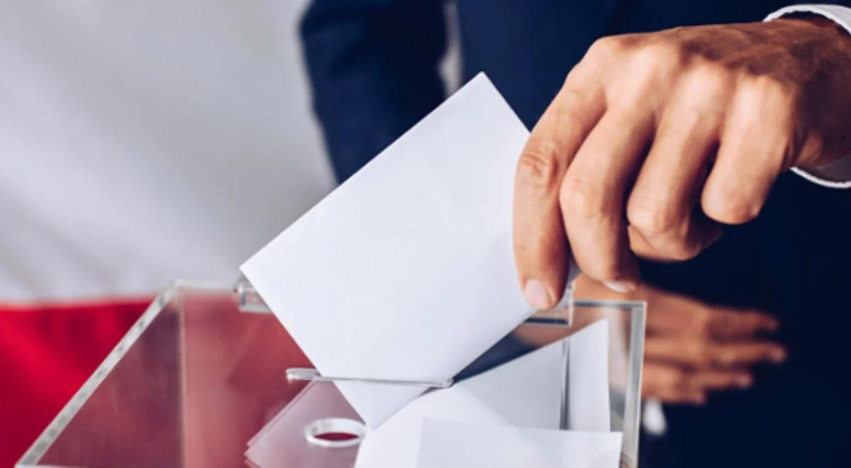 Województwo małopolskie: okręgi 12,13,14 i 15 do Sejmu, 30-37 do Senatu [LISTY KANDYDATÓW]
