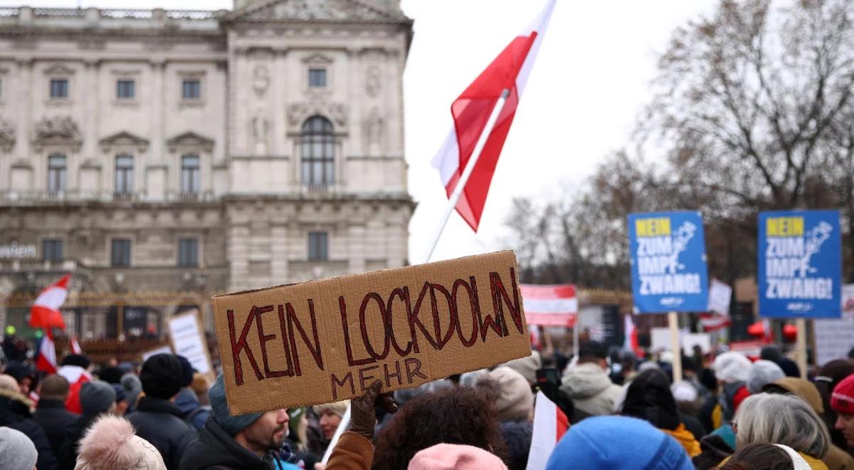 Antyszczepionkowe protesty w stolicy Austrii. Są aresztowani i ranni