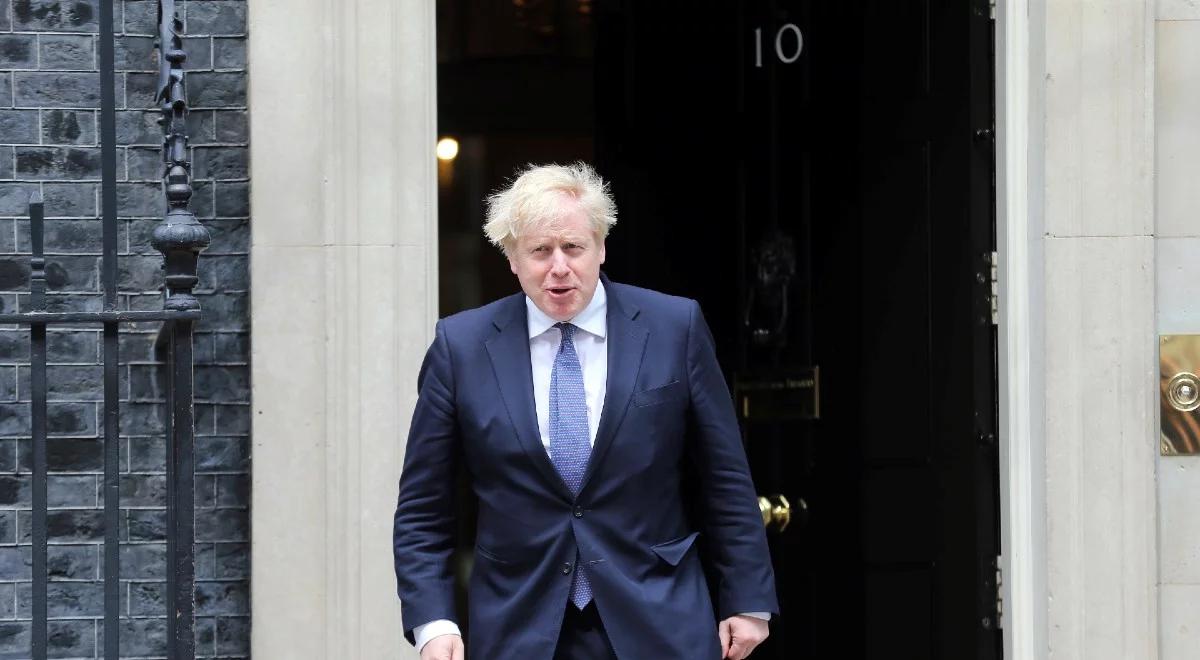 "To nie jest dobra pora". Boris Johnson rezygnuje z wyścigu do Downing Street