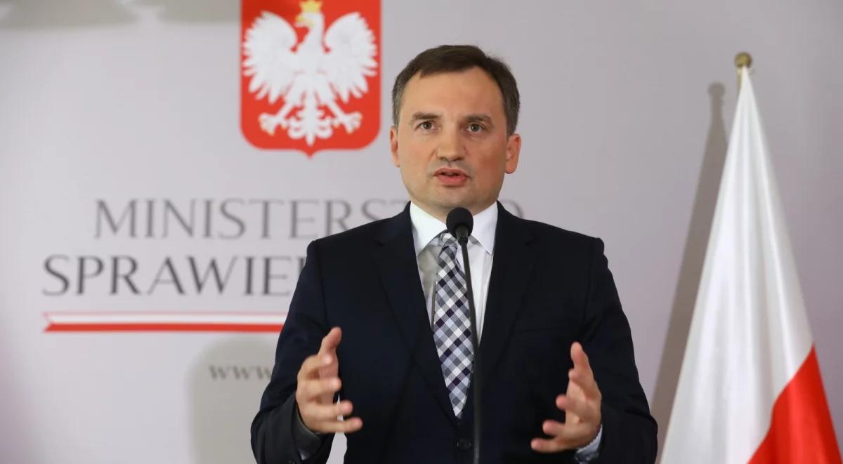 Zbigniew Ziobro o decyzji KE: wskazuje na brak profesjonalizmu, chodzi tylko o politykę 