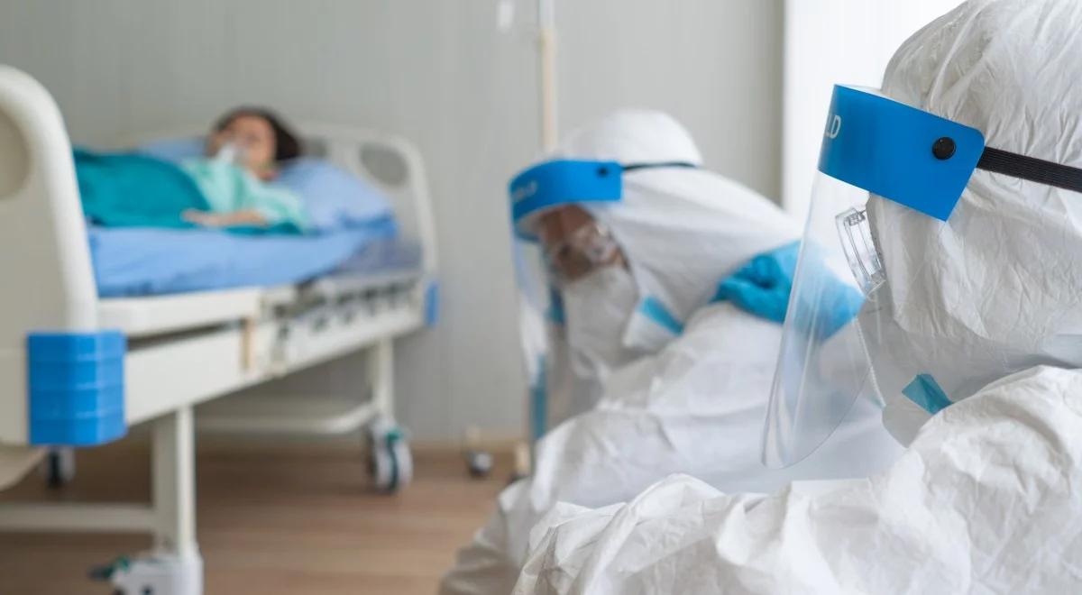 Pandemia koronawirusa. Już niemal 2,7 mln ofiar śmiertelnych zakażenia