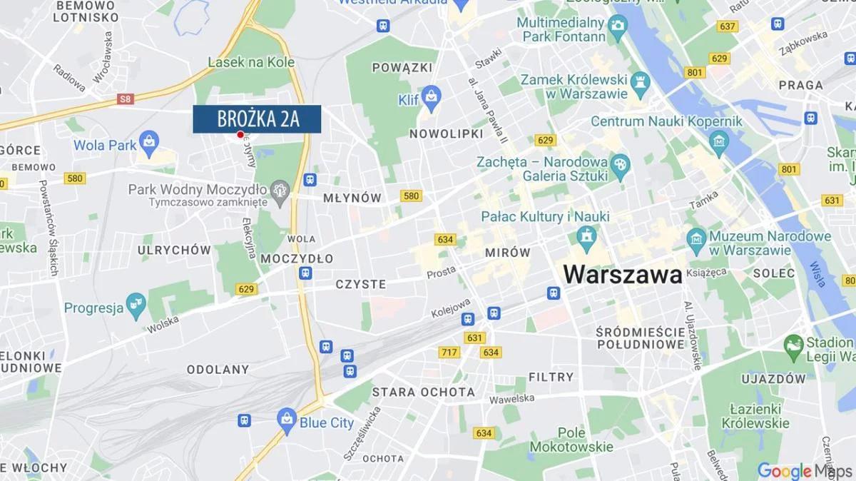 Awaria ciepłownicza na warszawskiej Woli. Woda podmyła blok