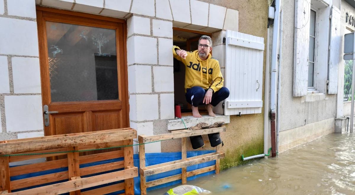 Orkan Gabrielle uderzył w Portugalię. Setki interwencji służb