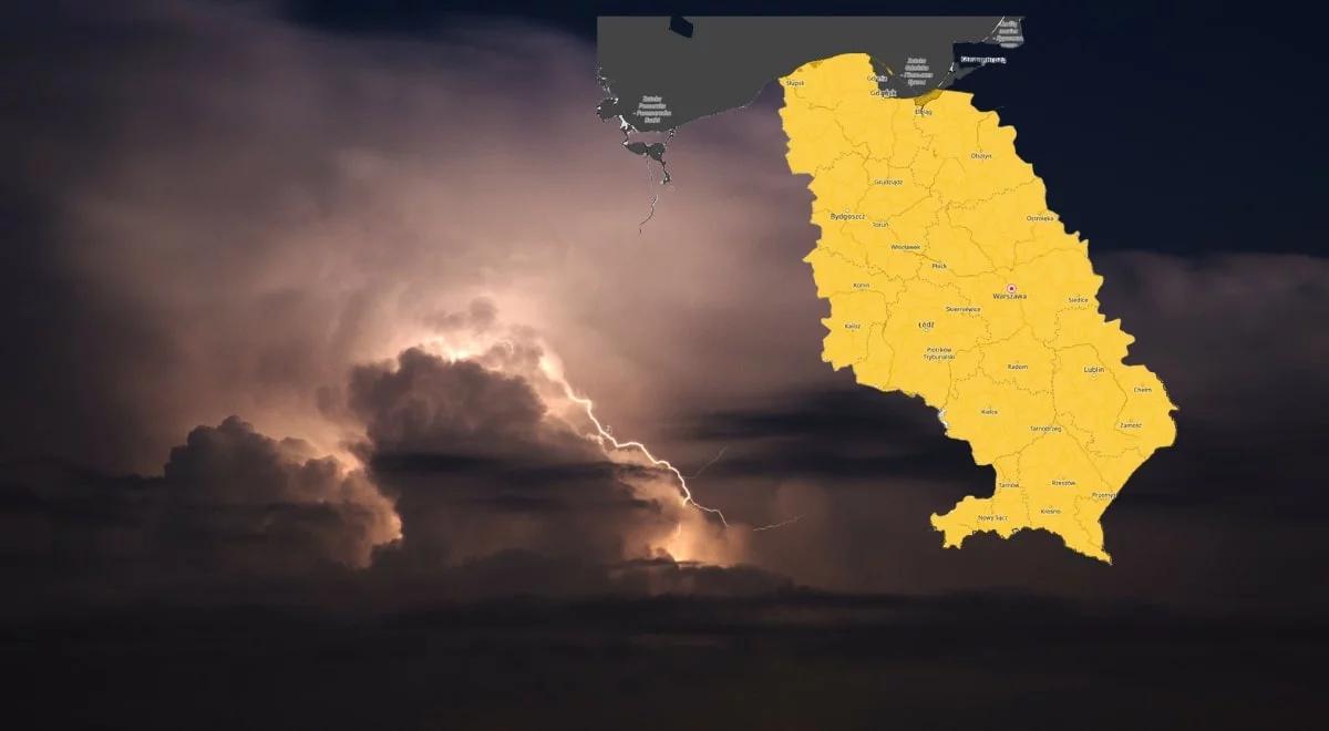 Pogoda. Nadchodzą burze z gradem i silny deszcz. Nawałnice będą trwać kilka dni