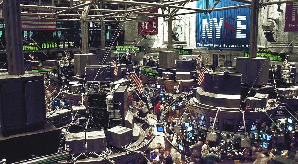 Wall Street traci po dewaluacji juana
