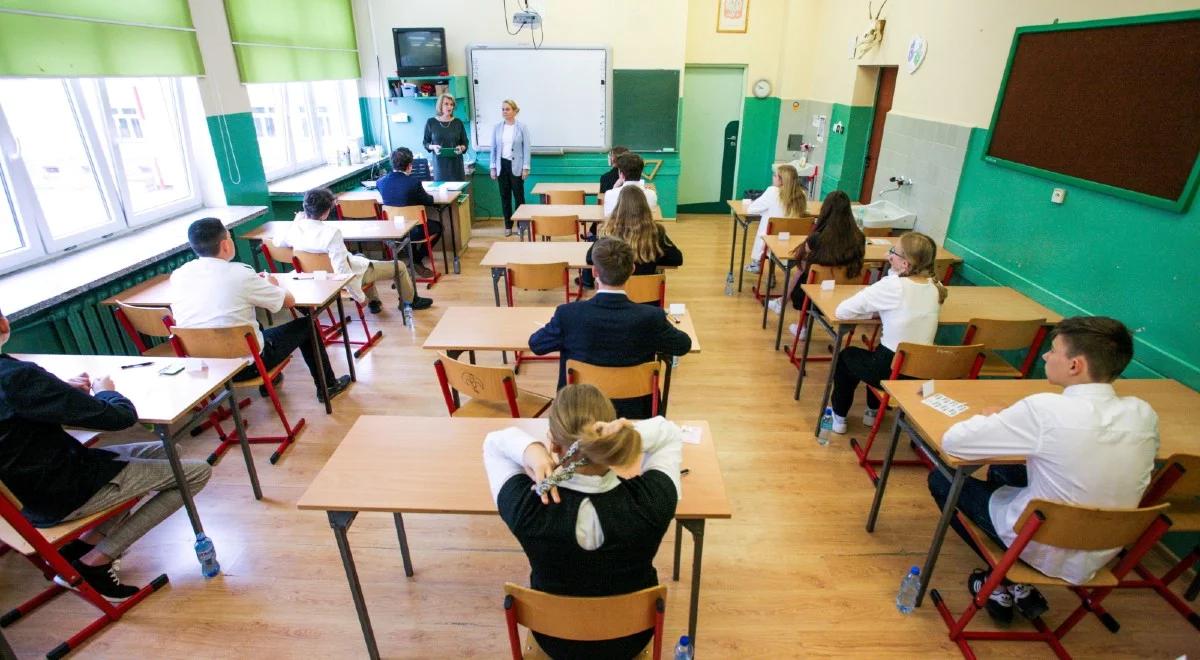  Egzamin ósmoklasisty - język polski. Znamy tematy wypracowania