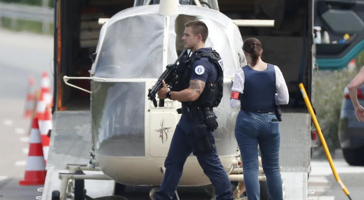 Francja: przestępca uciekł helikopterem z więzienia. Szuka go policja
