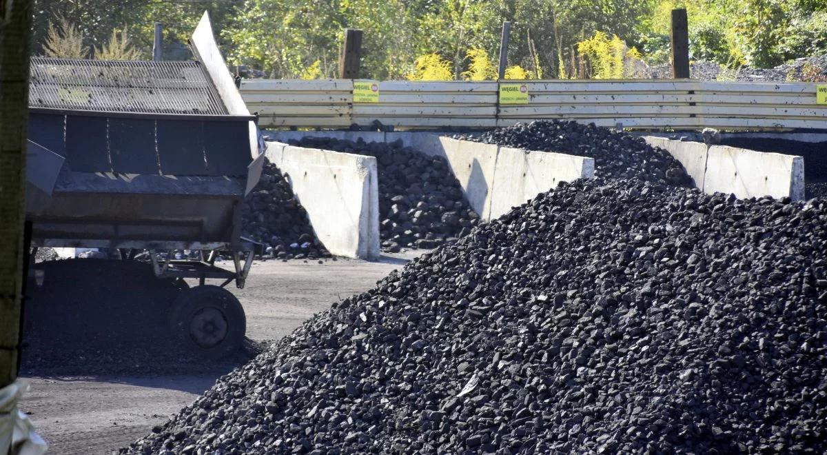 Do gmin trafiło już ponad 90 tys. ton węgla. Wiceminister Rabenda: jakość jest certyfikowana