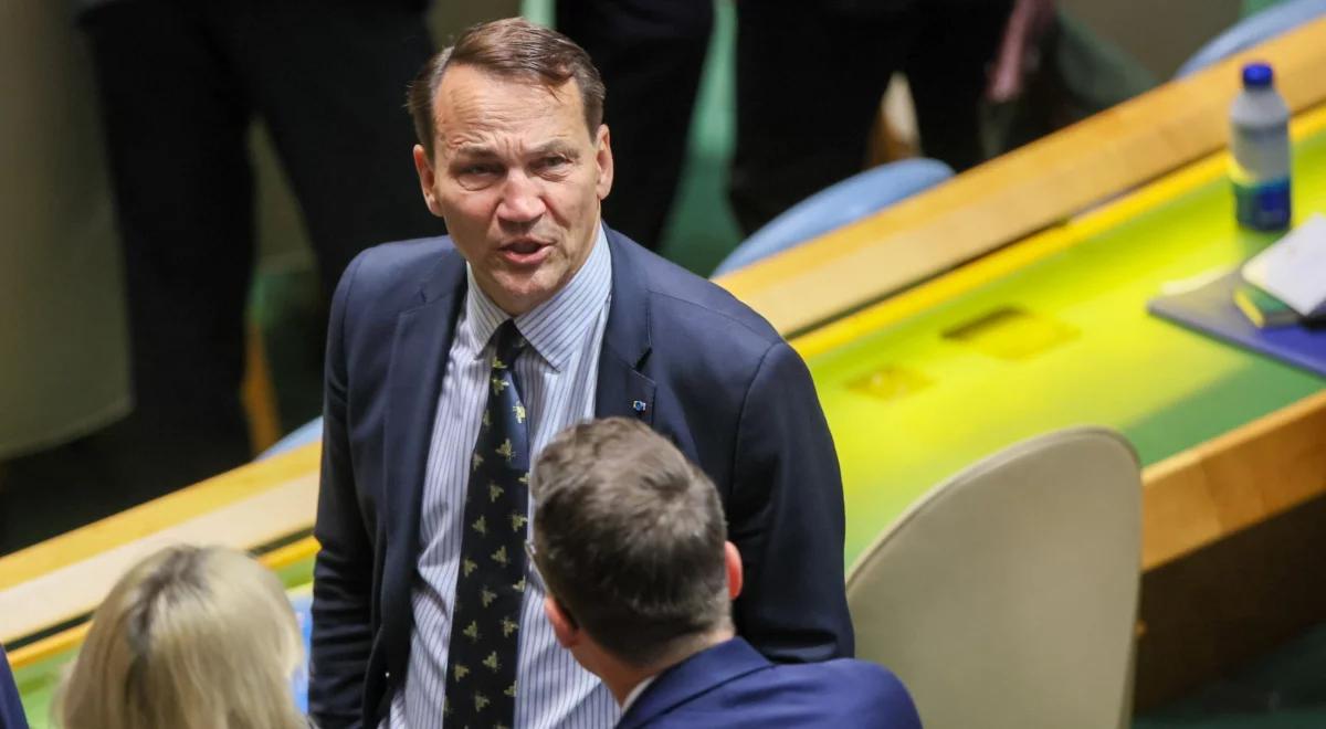 "Roger that". Wyjaśniamy, co oznacza odpowiedź Sikorskiego na słowa Trumpa