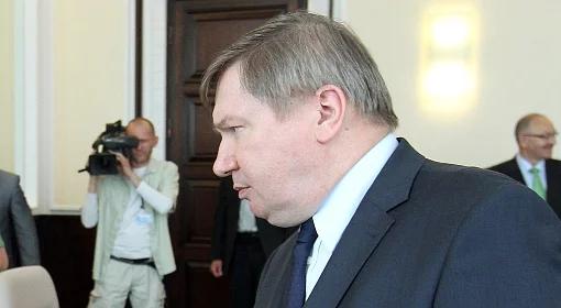 Miller: raport ws. przyczyn katastrofy najwcześniej za kilka tygodni
