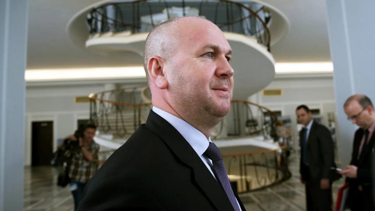 Afera podsłuchowa: szef CBA o spaleniu budki przed ambasadą Rosji