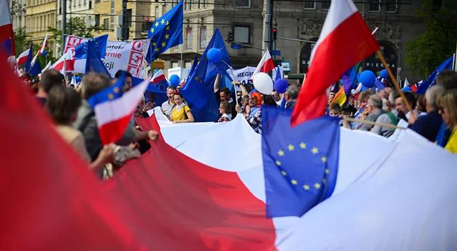 Marsz Wolności. "Nowoczesna i PSL złożyły hołd Schetynie"