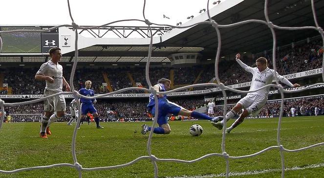 Premier League: zaostrza się pasjonująca walka o ligowe podium
