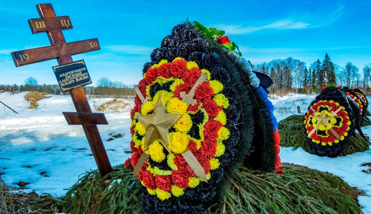 W Nowosybirsku odkryto kolejny cmentarz Grupy Wagnera. "Jest tam około 200 grobów"