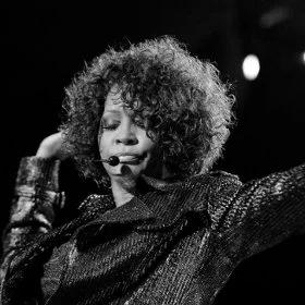 Whitney Houston nie żyje. Narkotyki?