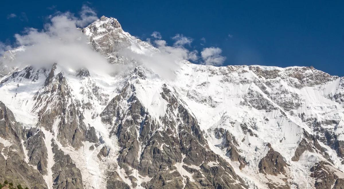 Polak uwięziony na Nanga Parbat. Ratownicy są już na miejscu