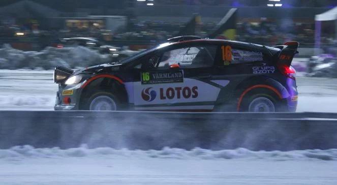 Rajd Szwecji: Kubica ledwie jedzie, Mikkelsen liderem 