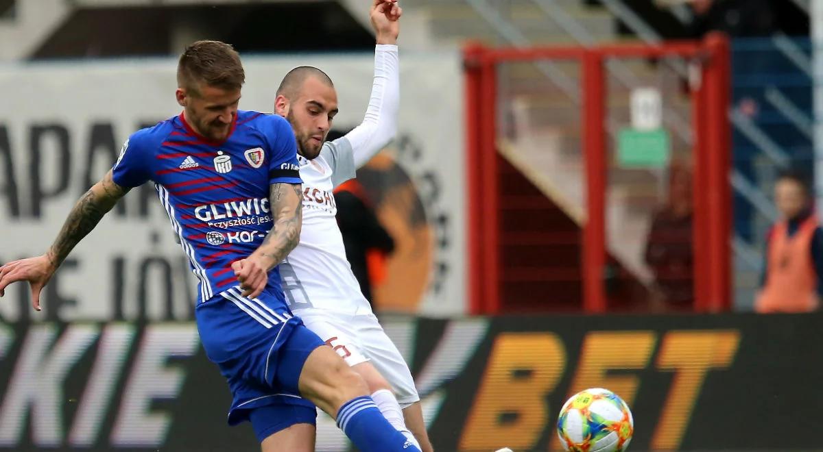 Ekstraklasa: Piast Gliwice - KGHM Zagłębie Lubin. "Miedziowi" nie wykorzystali przewagi zawodnika, gliwiczanie z kompletem punktów