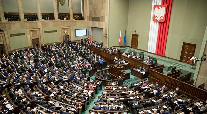 Publicyści o postawie opozycji ws. aborcji. „Polityczny samobój”