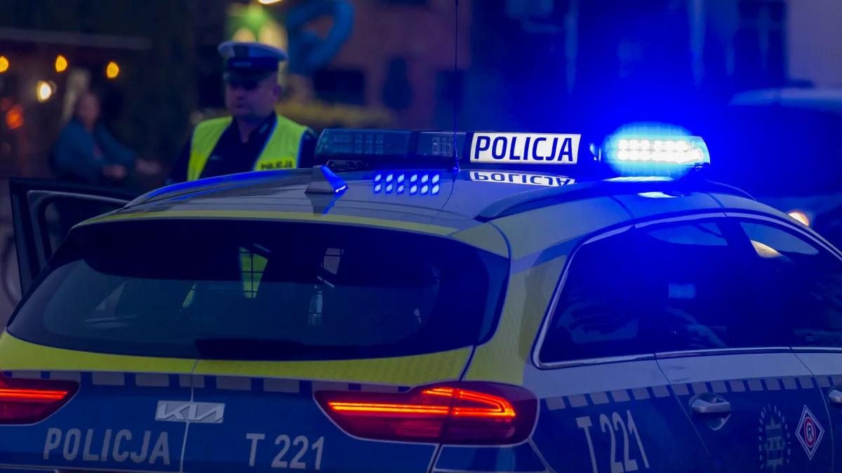 Atak nożownika na taksówkarza w Krakowie. Trwa obława