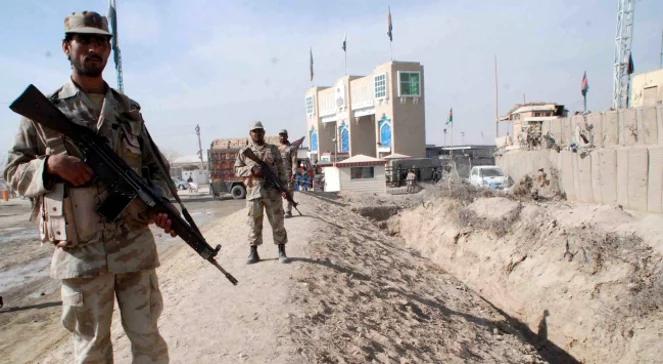 Pakistan walczy z talibami. Atak na ośrodki szkolenia terrorystów