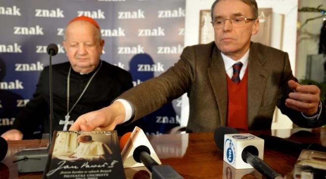 Kardynał Dziwisz tłumaczy się z wydania zapisków Jana Pawła II