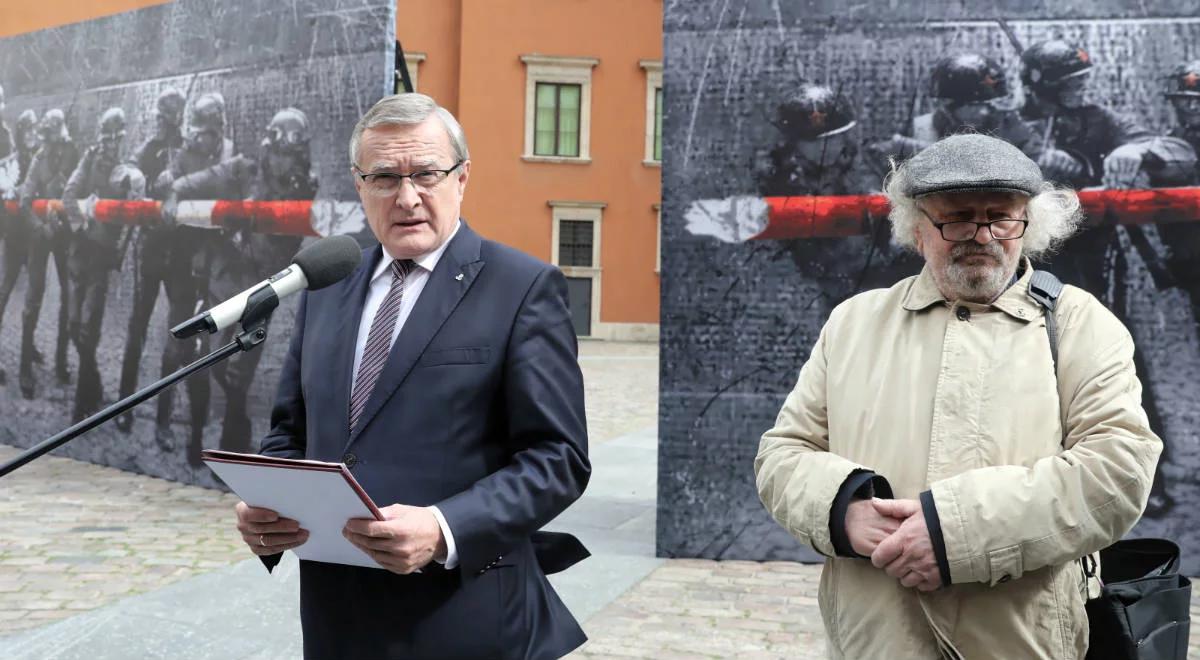 Piotr Gliński: ta instalacja ukazuje właściwą perspektywę historyczną