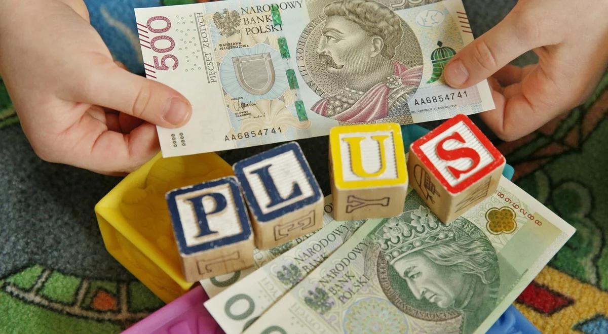Kończy się okres 800 plus. ZUS prosi o wnioski "jak najszybciej"