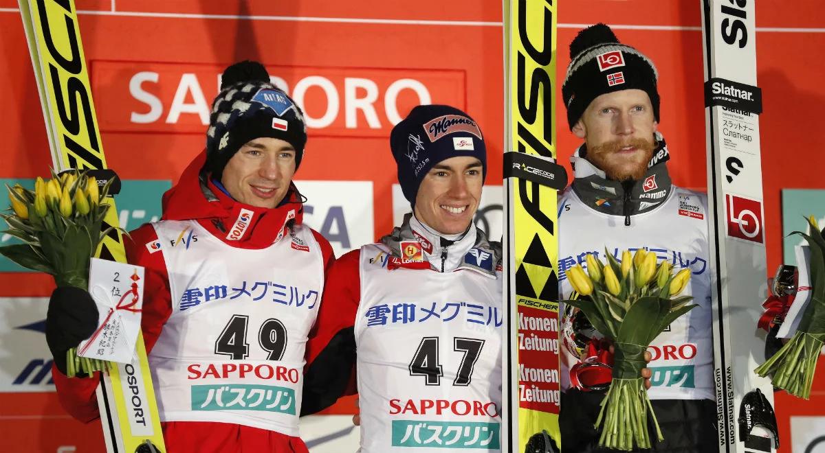 PŚ w skokach: Stefan Kraft wygrał sobotni konkurs w Sapporo. Kamil Stoch z podium i rekordem Okurayamy 