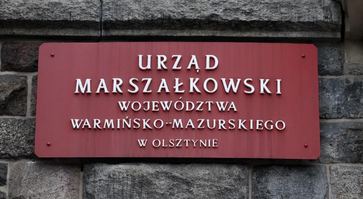 Mobbing w urzędzie w Olsztynie? Pracownica o zachowaniu dyrektora z PSL: próbował rozchylić mój dekolt