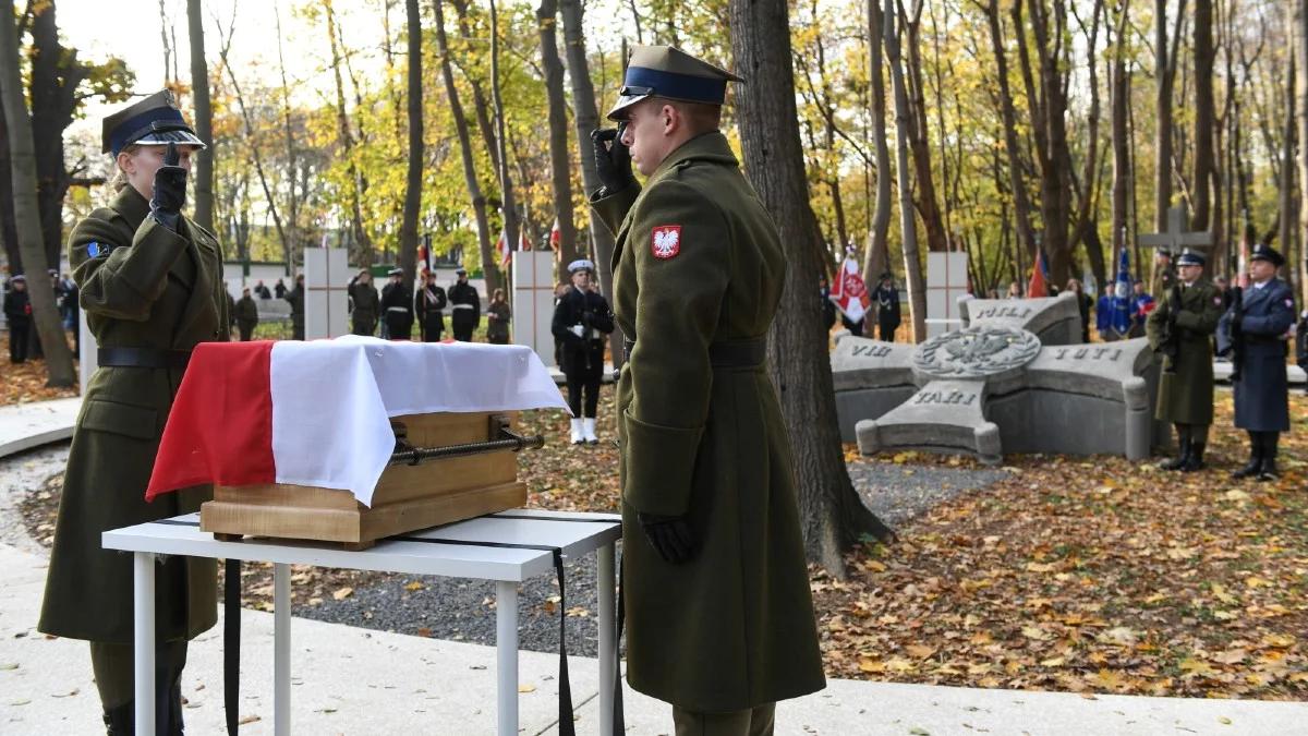 Pożegnanie obrońców Westerplatte. Szef MON: uroczystość ważna dla naszej tożsamości narodowej
