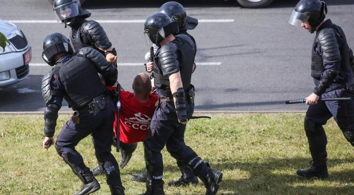 Ciąg dalszy demonstracji na Białorusi. Nie żyje młody mężczyzna