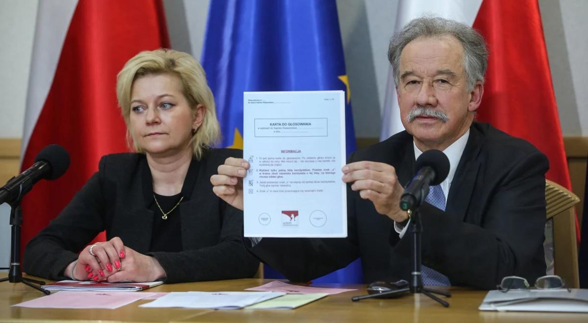 PKW: w wyborach samorządowych karta do głosowania w formie książeczki