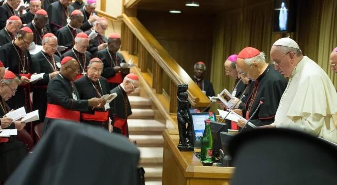Synod biskupów w Watykanie: Kościół musi być otwarty i nie może nikogo wykluczać 