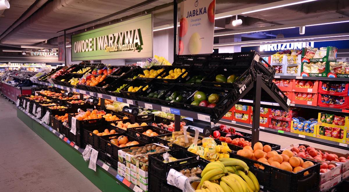 Alfred Bujara o przekształcaniu sklepów w placówki pocztowe: jest to jakaś mistyfikacja