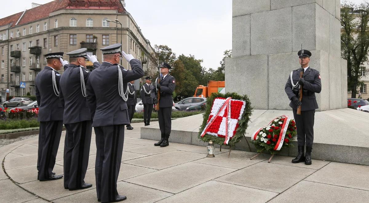 Święto Lotnictwa Polskiego. Cześć zmarłym i poległym lotnikom