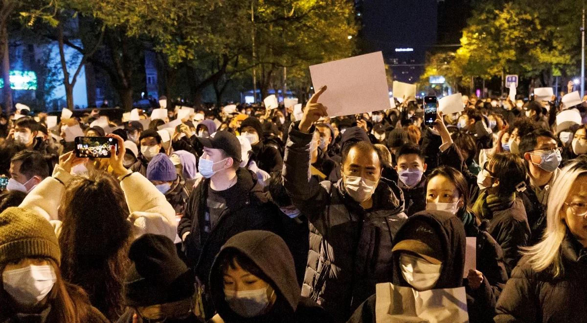 Protesty w Chinach wpływają na decyzje władz? Pekin zapowiada luzowanie polityki "zero covid"