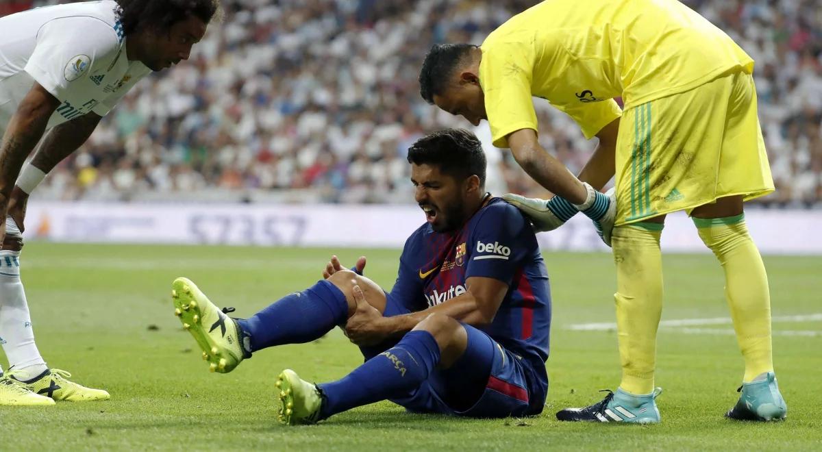 Primera Division: kłopotów Barcelony ciąg dalszy. Suarez nie zagra przez miesiąc