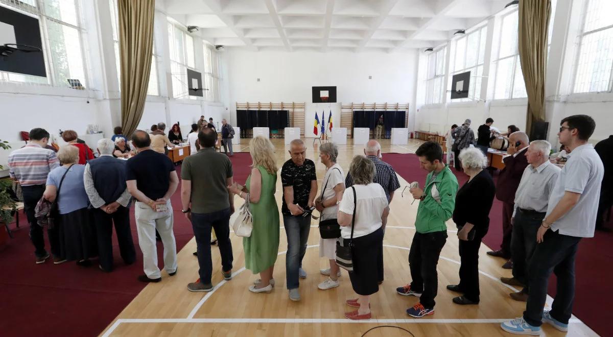 Prognozowana frekwencja w 27 krajach Unii Europejskiej wynosi 51 procent