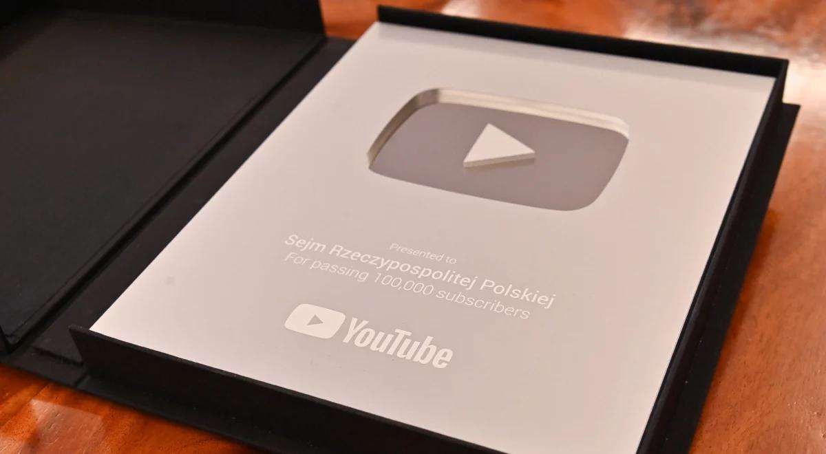 Nagroda YouTube w Sejmie. Na Wiejską trafił srebrny przycisk. "Czekamy na złoto"