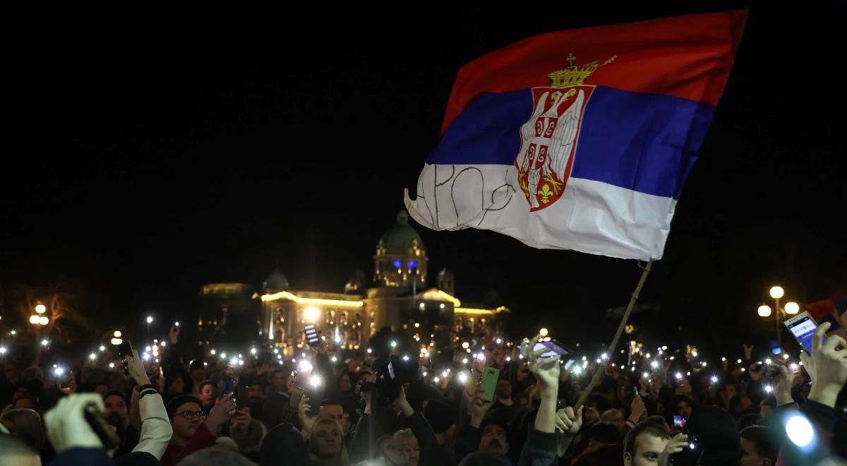 Kolejny dzień protestów w Serbii. Demonstranci zablokowali centrum Belgradu